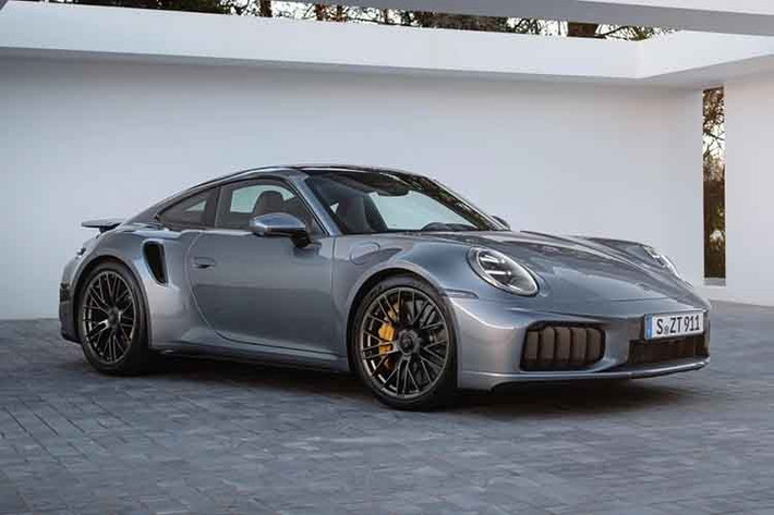 Phiên bản nâng cấp giữa vòng đời (facelift) Porsche 911 Turbo S 2026 mới thuộc thế hệ 992.2 chính thức ra mắt toàn cầu. Đây là chiếc 911 Turbo S đầu tiên trang bị cơ cấu T-Hybrid.