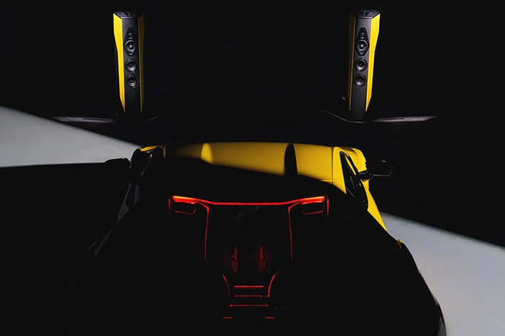 Sonus Faber và Lamborghini đã kết hợp với nhau một thời gian rồi. Lần cuối chúng ta nghe tin tức từ cả hai là vào mùa xuân năm ngoái, khi hệ thống âm thanh ô tô của hãng loa này được đưa vào Revuelto.