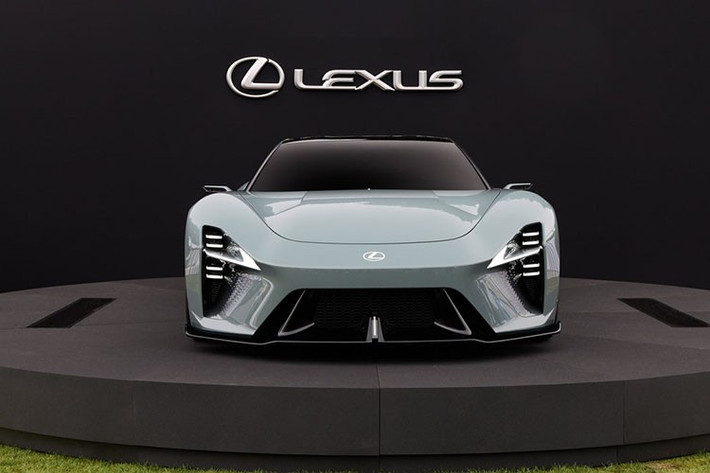 Lexus cho biết, mẫu xe này được phát triển dựa trên sự tham chiếu từ Mercedes-AMG GT R, một trong những mẫu xe thể thao động cơ trước, hộp số sau (front-engine, rear transaxle) thành công nhất trong thập kỷ qua.