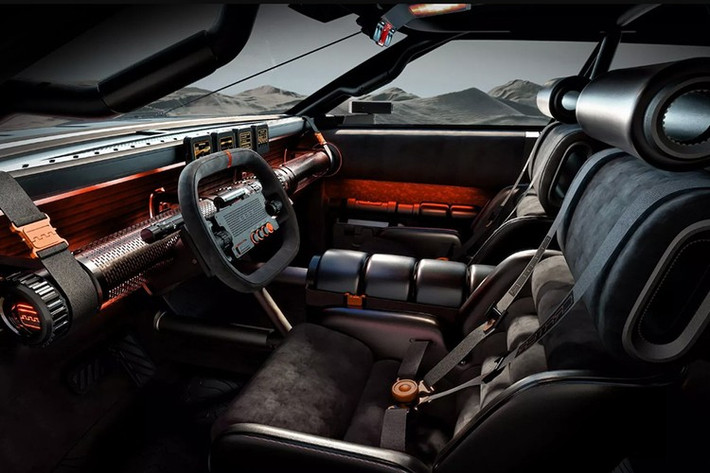 Trước đó, Hyundai từng tung ra mẫu bán tải Santa Cruz nhưng chưa đạt được thành công như kỳ vọng. Tuy vậy, Crater cho thấy hãng xe Hàn Quốc vẫn không từ bỏ tinh thần khám phá, với minh chứng là sự đón nhận tích cực dành cho phiên bản Ioniq 5 XRT và giờ đây là Crater Concept.