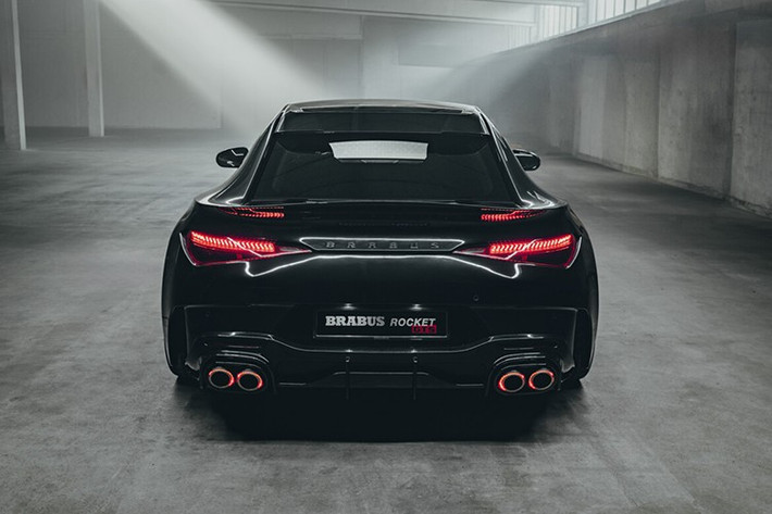 Brabus tiết lộ Rocket GTS, mẫu xe thừa hưởng thiết kế và sự thể thao nổi bật. Tác phẩm mới này được thực hiện dựa trên chiếc xe đến từ nhà máy tại Affalterbach, không ai khác Mercedes-AMG GT.