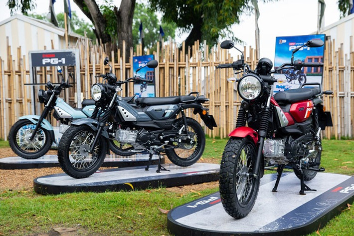 Yamaha PG-1 2025 mới có 4 lựa chọn màu sắc, bao gồm xanh Glacier (màu mới), đỏ Twilight, xám Misty (màu mới), và nâu Brown Rockstone với giá bán 57.500 baht (tương đương 46,6 triệu đồng, giảm 7.400 baht so với giá gốc 64.900 baht).
