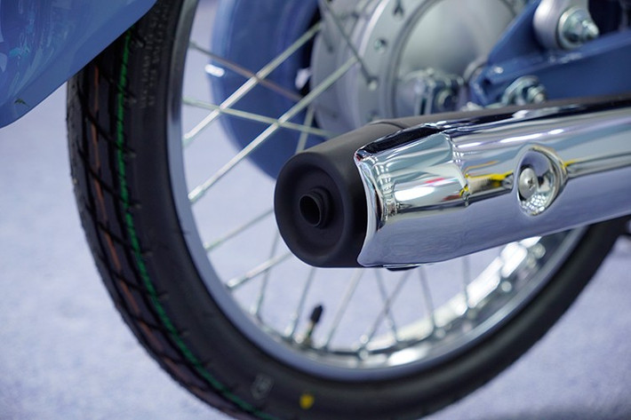 Giá bán của Honda Super Cub 50 Final Edition tại Việt Nam vẫn là một ẩn số. Tại thị trường nội địa Nhật Bản, mẫu xe này có giá niêm yết 270.000 Yên (tương đương khoảng 46 triệu đồng).