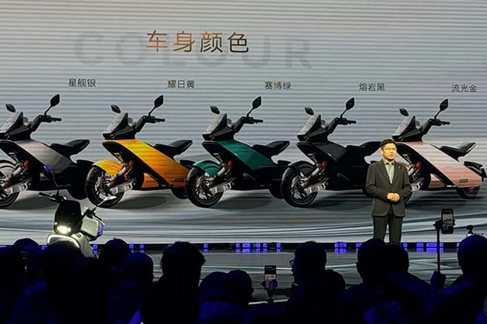 Ngoài các thương hiệu xe nổi tiếng, hiện ngày càng có nhiều startup chuyên sản xuất xe máy điện hình thành và Scoox là một trong số đó. Mới đây, hãng xe điện Trung Quốc này đã giới thiệu chiếc xe điện mới của hãng mang tên Scoox Zero X7 hoàn toàn mới.