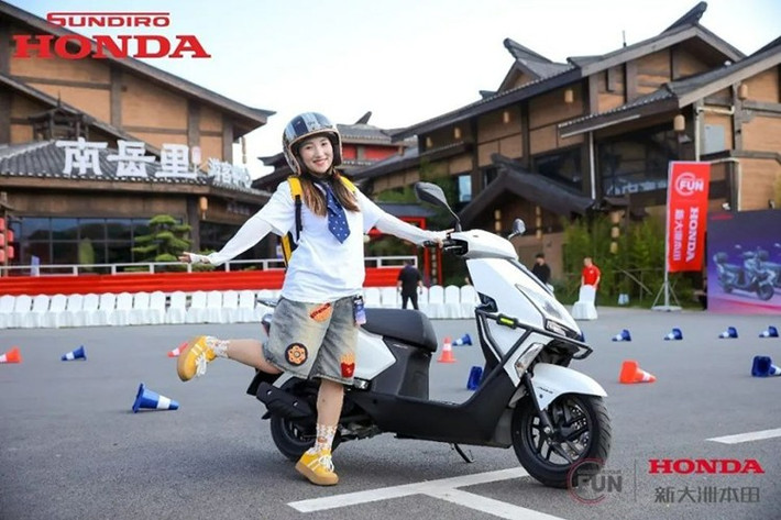 Nhìn chung, NS125GU 2025 là mẫu xe ga được phát triển nhằm đáp ứng xu hướng thị trường và nhu cầu ngày càng tăng đối với các dòng xe tay ga tiết kiệm nhiên liệu. Bên cạnh yếu tố kỹ thuật, thương hiệu Honda vẫn là lý do khiến nhiều người tin tưởng lựa chọn