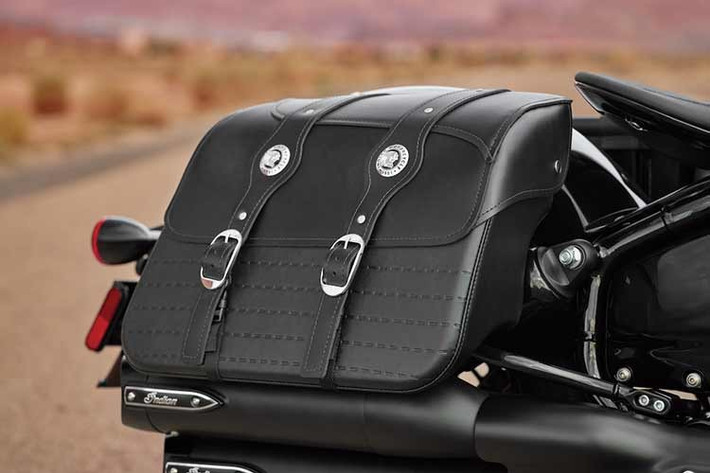 Xe sử dụng khối động cơ Thunderstroke 116 danh tiếng, cấu hình V-twin, dung tích 1.890 cc, tập trung vào khả năng tạo mô-men xoắn lớn ở dải tua thấp. Động cơ này sản sinh mô-men xoắn cực đại 156 Nm tại 2.900 vòng/phút, phù hợp với triết lý cruiser truyền thống, ưu tiên sức kéo, độ êm ái và cảm giác lái thư thái hơn là khả năng tăng tốc ở vòng tua cao.