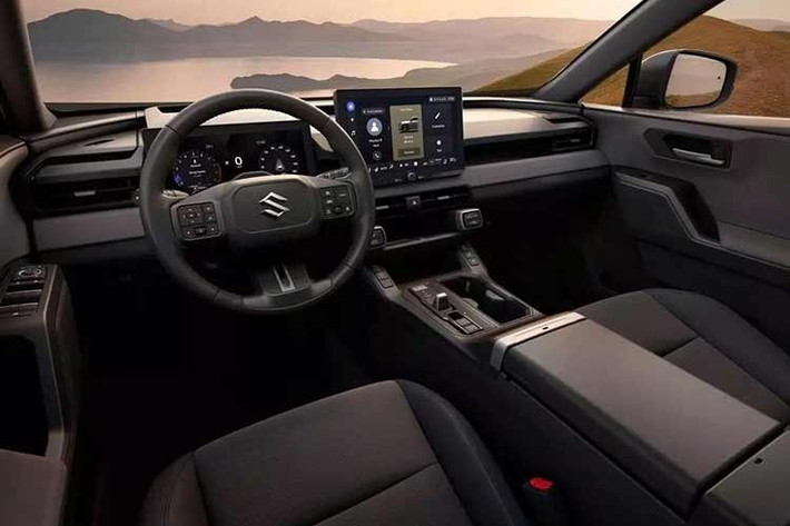 Khoang nội thất được bê nguyên từ Toyota RAV4 sang với điểm khác biệt duy nhất là logo Suzuki trên vô lăng. Trang bị của mẫu xe nhà Suzuki bao gồm bảng đồng hồ kỹ thuật số 12,3 inch, màn hình hiển thị thông tin trên kính lái HUD, màn hình cảm ứng trung tâm 12,9 inch, sạc không dây, 5 cổng USB Type-C cùng hệ thống hỗ trợ lái nâng cao ADAS đầy đủ.