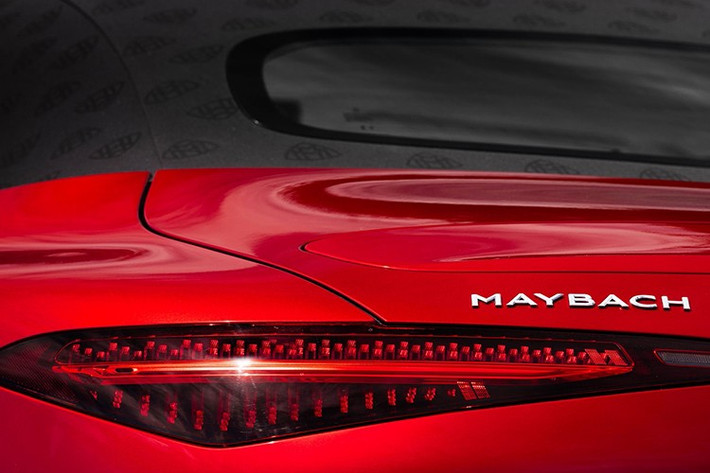 Mặc dù sử dụng cùng hậu tố '680' như Maybach S-Class, nhưng xe không được trang bị động cơ V12. Trên thực tế, Mercedes-Maybach đã quyết định trang bị cho xe động cơ V8 bi-turbo 4.0 lít phổ biến, sản sinh công suất 577 mã lực tại 5.500-6.500 vòng/phút và mô-men xoắn 590 pound-feet (800 Nm) trong khoảng 2.500-5.000 vòng/phút.