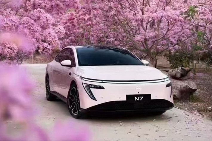 Trong thời gian tới, Nissan dự kiến tiếp tục mở rộng danh mục xe điện và hybrid tại Trung Quốc. Đặc biệt, mẫu bán tải điện đầu tiên của hãng cũng được lên kế hoạch ra mắt ngay trong cuối năm nay, đánh dấu bước tiến mới trong quá trình chuyển đổi sang sản phẩm không phát thải.