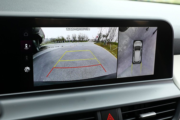 Cụ thể, xe tại Trung Quốc được trang bị động cơ 1.5L hút khí tự nhiên công suất 113 mã lực hoặc động cơ tăng áp 1.4L công suất 140 mã lực. Cả hai phiên bản đều đi kèm hộp số tự động IVT và hệ dẫn động cầu trước.