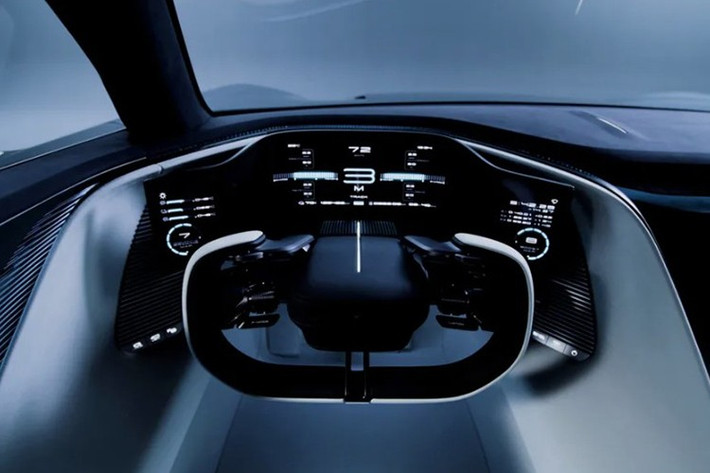 Hiện Lexus chưa công bố chi tiết thông số kỹ thuật về động cơ, công suất hay tầm hoạt động của LFA Concept. Tuy nhiên, sự xuất hiện của mẫu concept này cho thấy Lexus đang nghiêm túc đầu tư vào dòng xe thể thao điện khí hóa – với định hướng không chỉ đạt mục tiêu phát thải thấp, mà còn duy trì bản sắc hiệu suất cao vốn là dấu ấn của LFA trước đây.