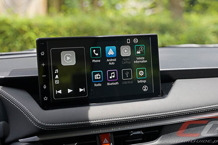 Phiên bản High hướng tới người dùng đề cao tiện nghi với đèn chiếu sáng theo xe khi về nhà, đèn hậu LED có đèn báo rẽ tuần tự, đèn nội thất 64 màu, lọc không khí PM2.5, phanh tay điện tử EPB kèm giữ phanh tự động, màn hình quan sát toàn cảnh, cảm biến đỗ xe 6 vị trí, giám sát điểm mù và cảnh báo phương tiện cắt ngang phía sau.