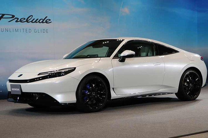 Honda Prelude e:HEV hoàn toàn mới vừa ra mắt tại thị trường Indonesia, đánh dấu sự trở lại của dòng coupe biểu tượng sau nhiều năm vắng bóng. Sự kiện ra mắt này được xem là bước tiến chiến lược trong kế hoạch mở rộng danh mục xe điện hóa tại Đông Nam Á của hãng xe Nhật Bản.