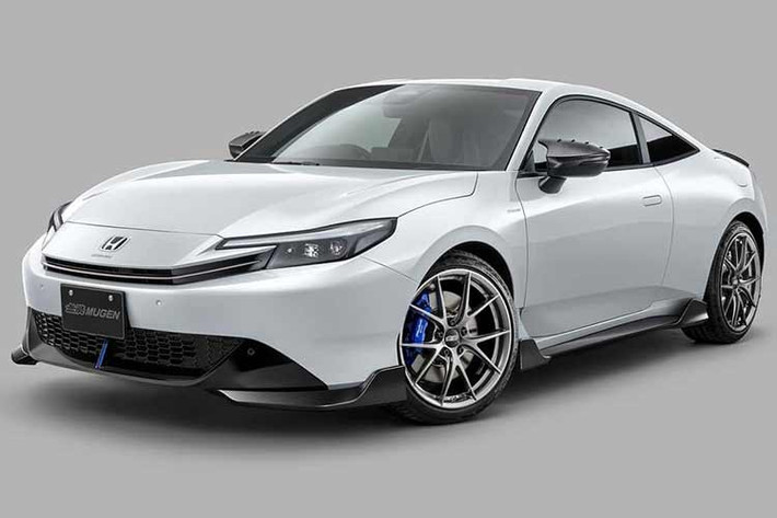 Tâm điểm của đợt ra mắt là phiên bản Honda Prelude độ Mugen cực hiếm mang tên “Spec.III” – bản độ giới hạn chỉ 16 chiếc trên toàn thế giới, lấy cảm hứng từ gói Spec.II từng được Mugen phát triển cho Prelude đời 1987.