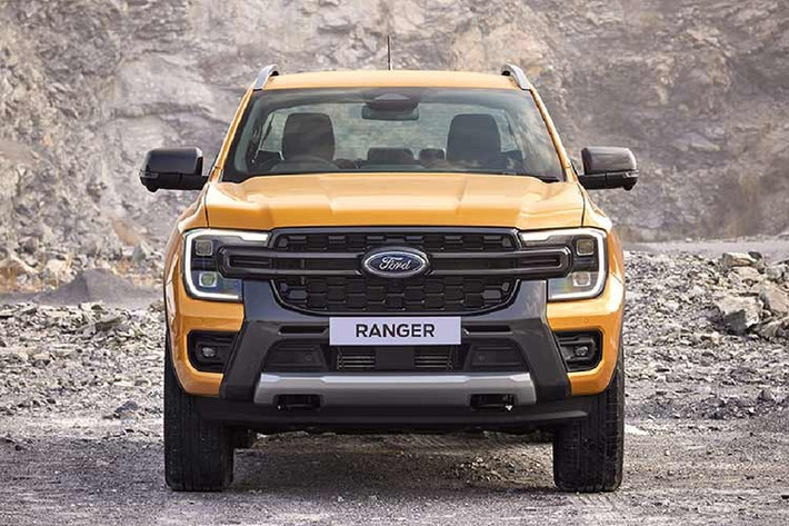 Tại thị trường Thái Lan, Ford Ranger Wildtrak X có giá 1,469 triệu Baht (khoảng 1,2 tỷ đồng). Như vậy, xe vẫn rẻ hơn đáng kể so với người anh em Ford Ranger Super Duty (1,599 triệu Baht, tương đương 1,31 tỷ đồng). Cũng như Ranger Super Duty, Ford Ranger Wildtrak X khó có cửa về Việt Nam vì nhiều chính sách mới.
