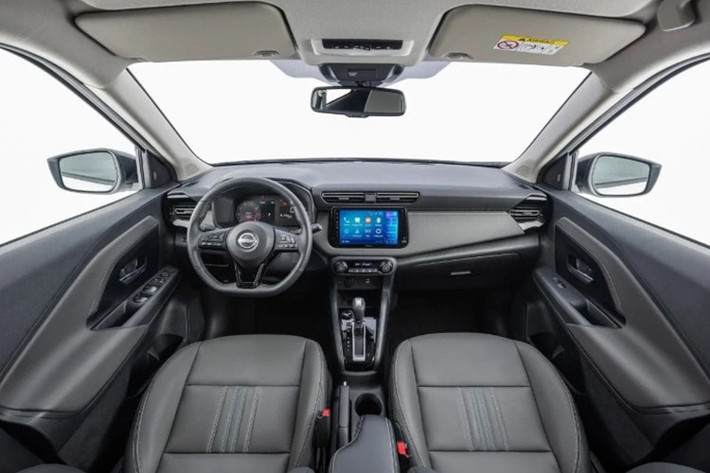 Dù được định vị là SUV entry-level, Nissan Kait 2026 mới vẫn có danh sách trang bị khá đầy đủ cho thị trường Nam Mỹ. Xe có bốn phiên bản gồm Active, Sense Plus, Advance Plus và Exclusive.