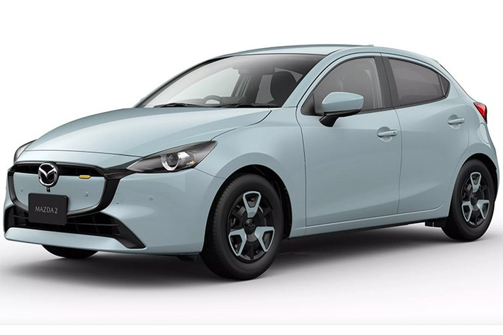 Mazda2 2026 vẫn sử dụng động cơ xăng Skyactiv-G 1.5L hút khí tự nhiên, cho công suất 109 mã lực ở các phiên bản thông thường và 114 mã lực ở bản 15MB thể thao. Hệ dẫn động cầu trước hoặc AWD đi kèm hộp số sàn hoặc tự động 6 cấp tùy cấu hình.