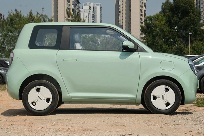 Không chỉ đơn thuần là một phương tiện di chuyển, Lumin Treasure Edition còn được xem như một "vũ khí chiến lược" giúp Changan củng cố vị thế trong thị trường xe điện mini đang cạnh tranh khốc liệt tại Trung Quốc.