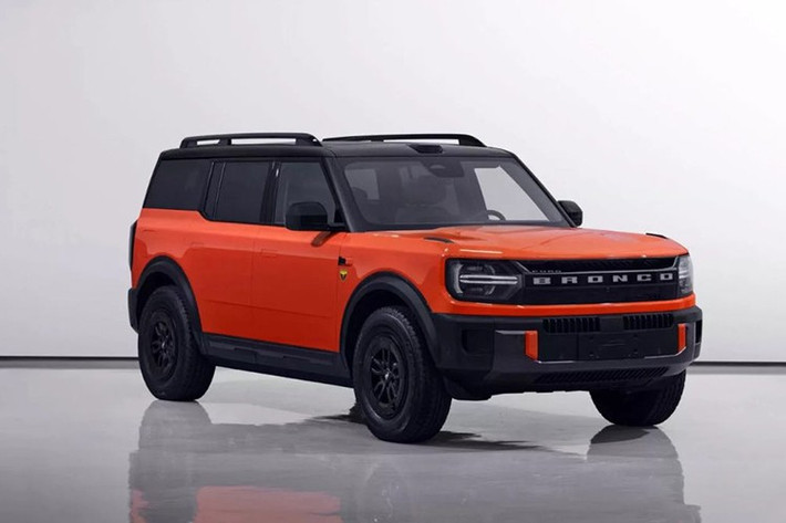 Không giống như các phiên bản Ford Bronco tại Mỹ hiện chưa có tùy chọn điện hóa thực sự, chiếc Ford Bronco New Energy 2026 tại Trung Quốc được trang bị hệ truyền động hoàn toàn điện hoặc sử dụng động cơ xăng kết hợp mô-tơ điện theo dạng range-extender (phạm vi mở rộng).