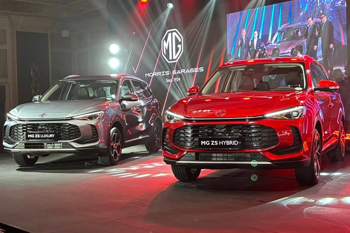 Mẫu xe SUV MG ZS 2025 thế hệ mới đã lần đầu tiên trình làng ở thị trường châu Âu vào hồi tháng 8/2024. Sau 1 năm, mẫu SUV cỡ B này đã chính thức cập bến khu vực Đông Nam Á, cụ thể là Philippines.