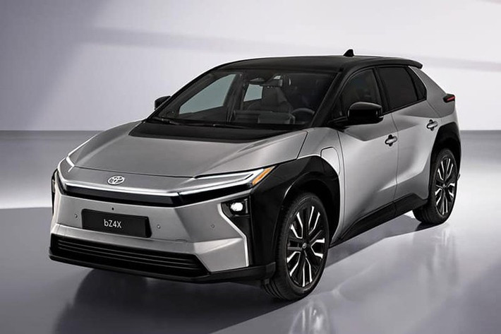 Toyota Motor Thái Lan chuẩn bị ra mắt chính thức mẫu xe điện Toyota BZ4X 2025 phiên bản nâng cấp vào tháng 10/2025. Mức giá dự kiến từ 1.5xx.000 đến 1.6xx.000 Baht (tương đương 1,2 tỷ đồng đến 1,3 tỷ đồng). Xe được nhập khẩu nguyên chiếc (CBU) từ Nhật Bản.