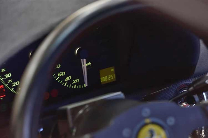 Chiếc siêu xe này đã trải qua thời gian gần đây trong bộ sưu tập của Phil Bachman. Là một nhà sưu tập Ferrari nhiệt thành, ông Bachman đã mua chiếc xe từ vận động viên golf chuyên nghiệp Ian Poulter, và giữ nó cho đến khi mất vào năm ngoái, đến nay mới được bán đi.