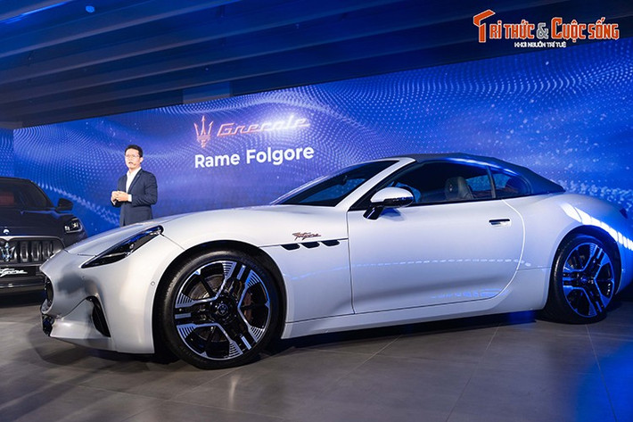 GranCabrio Folgore vẫn mang “kiểu dáng” GT đặc trưng với phần đầu xe được kéo dài, mui xe vuốt sâu về phía sau mượt mà còn phần đuôi thì tương đối ngắn. Xe sở hữu thông số D x R x C lần lượt 4.960 x 2.113 x 1.382 (mm), chiều dài trục cơ sở 2.929mm. Mâm xe trước kích thước 20 inch và mâm sau 21 inch.