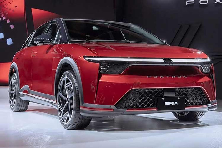 Dù chưa có tên gọi chính thức tại Úc, Mitsubishi đã đăng ký thương hiệu ASX GT-e và ASX VR-e, cho thấy định hướng thể thao cho dòng xe này. Tên “VR-e” được cho là gợi nhớ đến các phiên bản thể thao VR-X trước đây của hãng.