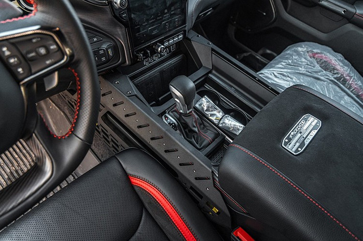 Hennessey cho biết việc nghiên cứu và phát triển bắt đầu tại trụ sở ở Sealy, Texas, công việc phát triển trên băng thử dyno tại chỗ, trước khi thực hiện các bài kiểm tra hiệu suất thực tế tại Pennzoil Proving Grounds.