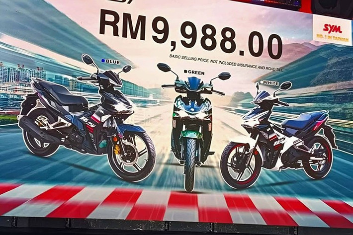 Giá bán chính hãng của SYM VFE185i 2025 tại thị trường Malaysia là 9.988 ringgit (tương đương khoảng 62,5 triệu đồng, hiện chưa có thông tin mẫu xe này sẽ về Việt Nam để cạnh tranh với Yamaha Exciter và Honda Winner.