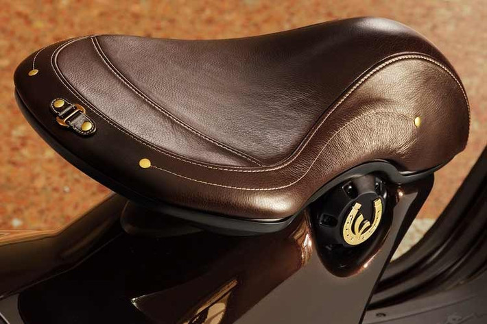 Dù thông số động cơ chưa được công bố chi tiết, giới chuyên môn dự đoán xe vẫn sở hữu cỗ máy 155cc động cơ xi lanh đơn, 4 thì, 3 van, dung tích 155cc, làm mát bằng không khí, phun xăng điện tử.