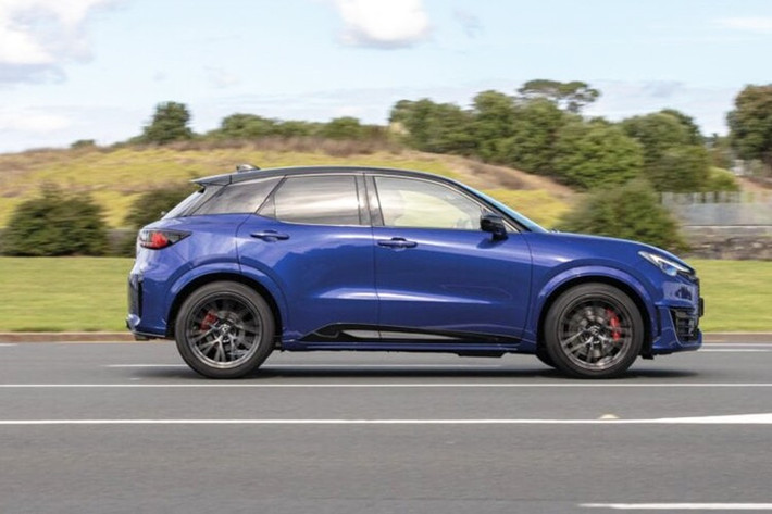 Từ một bản concept gây tò mò, mẫu xe SUV Lexus LBX Morizo RR đã nhanh chóng được thương hiệu xe sang nhà Toyota xác nhận sản xuất thương mại và gây chú ý tại Australia khi toàn bộ suất xe cho năm đầu tiên đã được bán hết ngay sau khi công bố.