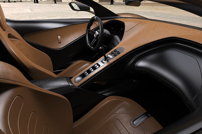 Hộp số này truyền sức mạnh đến bánh sau - động cơ V12 hút khí tự nhiên 6,6 lít do Italtecnica, chuyên gia về động cơ và hệ thống truyền động của Ý, phát triển. Động cơ V12 đạt tốc độ vòng tua 9.000 vòng/phút, sản sinh công suất 789 mã lực và mô-men xoắn 516 lb-ft (700 Nm).