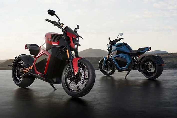 Verge công bố mô-men xoắn tối đa 1.000 Nm và khả năng tăng tốc từ 0-100 km/h chỉ sau 3,5 giây. Các thông số công suất cụ thể cho từng phiên bản pin thể rắn không được tiết lộ, nhưng hãng nhấn mạnh động cơ mới nhẹ hơn 50% so với phiên bản trước mà vẫn duy trì hiệu suất tương đương.