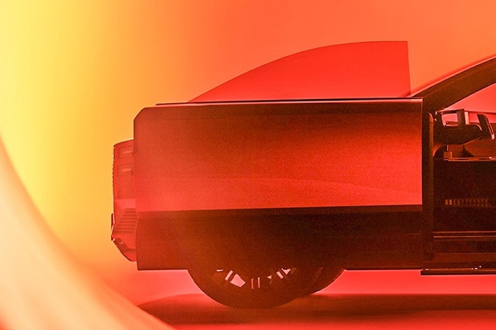 Tuy nhiên, việc Toyota mở rộng dòng xe "sang chảnh" này với phiên bản SUV vào năm 2024 cho thấy hãng đang biến Century thành thương hiệu toàn cầu chứ không chỉ gói gọn dưới dạng xe sedan truyền thống dành riêng cho thị trường Nhật Bản.