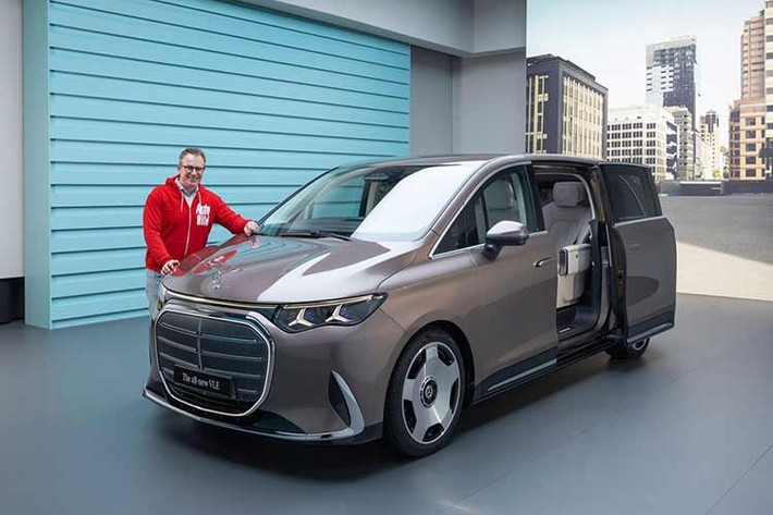 Mercedes-Benz VLE 2028 hiện chưa được công bố giá bán chính thức, nhưng với loạt công nghệ và nội thất sang trọng, VLE nhiều khả năng sẽ nằm ở phân khúc cao cấp khi chính thức ra mắt vào năm sau.