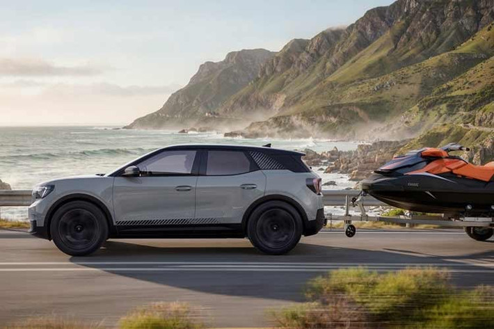 Công suất tăng thêm 20 mã lực và mô-men xoắn tăng 40 Nm cũng giúp thời gian tăng tốc 0–100 km/h giảm từ 8,7 giây xuống còn 8 giây. Xe cũng được nâng cấp hệ thống Intelligent Adaptive Cruise Control tích hợp nhận diện đèn giao thông, cho phép xe tự động giảm tốc hoặc dừng lại khi phát hiện đèn đỏ hoặc đèn vàng.