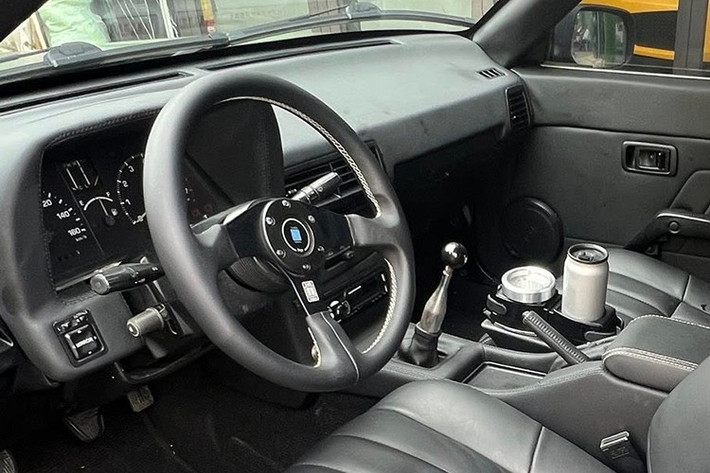 Ở thế hệ thứ ba, Celica trang bị động cơ với nhiều tùy chọn dung tích, từ 1.6 lít đến 2.4 lít, đi kèm hệ dẫn động cầu sau và hộp số tự động 4 cấp hoặc số sàn 5 cấp. Trong đó, động cơ 1.8 lít mang mã 3T-GTE là động cơ tăng áp (turbo) đầu tiên được Toyota trang bị cho Celica.