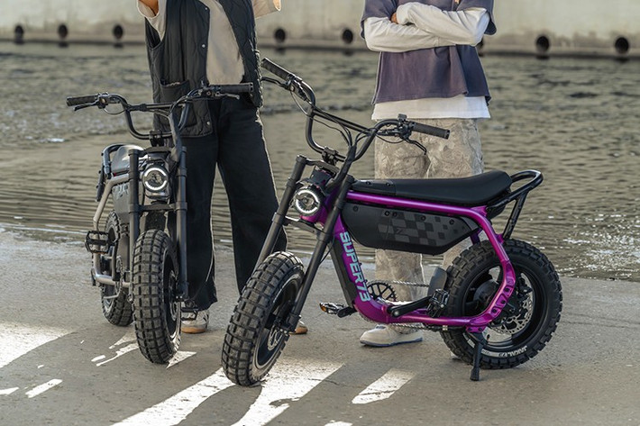 Nhờ đó, mang tới tổng thể cực ngầu và có phần "nổi loạn" dành cho người dùng trẻ có nhu cầu về một chiếc xe không chỉ đơn giản để đi lại thường ngày mà còn dễ dàng thực hiện các động tác mạo hiểm như xuống cầu thang, nhảy qua các vật cản,...