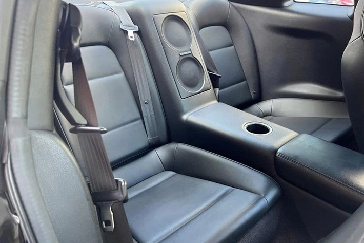 Những trang bị trên đã giúp cho siêu xe đường phố Nissan GT-R chỉ mất khoảng thời gian 3,5 giây để tăng tốc lên 100 km/h từ vị trí xuất phát. Tốc độ tối đa trên những chiếc Nissan GT-R là 309 km/h.