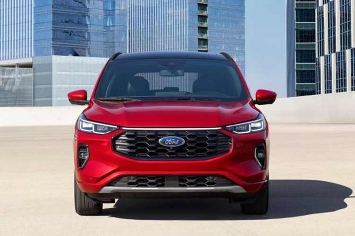 Việc ra mắt bán tải điện mới, cũng đồng nghĩa với việc Escape sẽ chính thức rời sân khấu, nhường chỗ cho các dòng xe như Bronco Sport và Maverick – những lựa chọn hiện đại hơn, phù hợp xu hướng thị trường hơn.