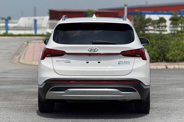 Ngoài ra, nếu xe đã đi nhiều, người mua cũng cần chuẩn bị sẵn tâm lý chi thêm cho các đợt bảo dưỡng lớn, thay thế các bộ phận như phanh, hệ thống treo hoặc một số linh kiện động cơ quan trọng.