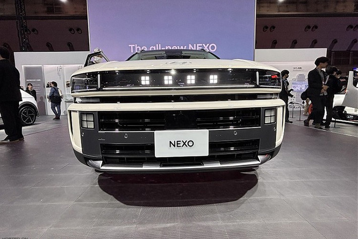 Đại diện Hyundai cho biết hãng dự định giới thiệu Nexo thế hệ mới tại Nhật Bản trong nửa đầu năm tới để tham gia vào xu hướng điện khí hóa tại đây. Ngoài ra, công ty cũng mong muốn lắng nghe ý kiến của khách hàng thông qua các hoạt động cộng đồng như "Hyundai Motor Club Japan" để tăng cường sự hiểu biết và trải nghiệm thương hiệu.