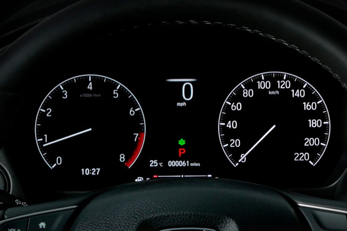 Về tính năng, xe có thể sẽ được bổ sung tùy chọn camera 360 độ. Honda City hiện nay đã có nền tảng an toàn vững chắc với gói trợ lái nâng cao Honda Sensing, bao gồm phanh giảm thiểu va chạm, hỗ trợ giảm lệch làn đường, hỗ trợ giữ làn, ga tự động thích ứng, đèn pha tự động và cảnh báo xe phía trước khởi hành.