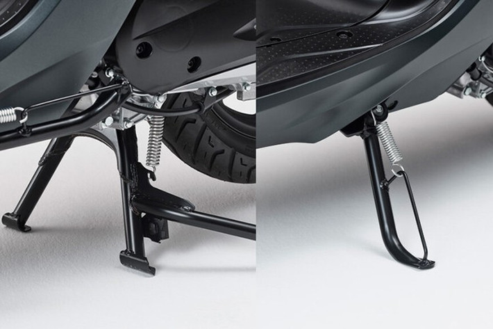 Về mặt tiện ích, xe tay ga Honda Dio110 Lite được trang bị cốp dưới yên dung tích 17 lít, khóa từ Shutter Key tích hợp chức năng mở yên và khóa cổ, cùng chân chống giữa và chân chống bên đi kèm từ nhà máy.