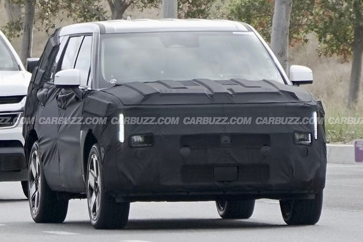 Hyundai hiện đang có kết quả kinh doanh khả quan tại thị trường Bắc Mỹ, với gần 823.000 xe bán ra trong 11 tháng đầu năm 2025 – tăng 8% so với cùng kỳ. Các mẫu SUV chủ lực như Santa Fe, Tucson và Palisade tiếp tục đóng vai trò quan trọng trong thành công đó.