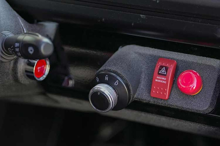 Ý tưởng tạo ra Mibot ra đời từ việc KG Motors nhận thấy những chiếc xe quá lớn đang “quá sức” so với những con phố nhỏ hẹp. CEO kiêm nhà sáng lập Kazunari Kusunoki cho rằng không phải cứ xe lớn mới tốt, xe nhỏ nhưng đủ thông minh và thực dụng mới là lời giải cho giao thông đô thị hiện đại.