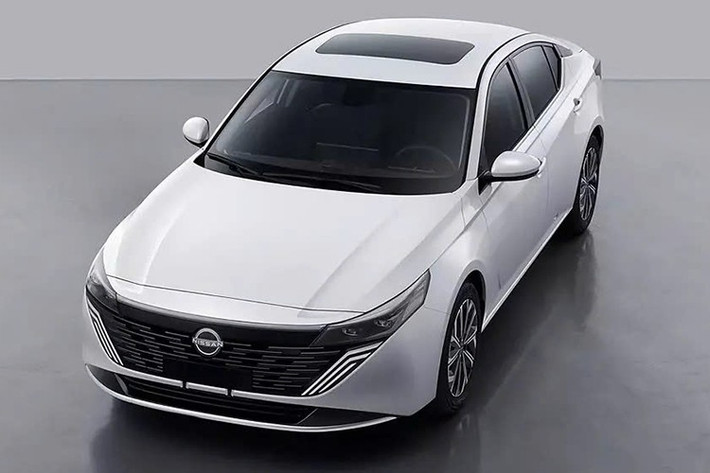 Tương lai của Nissan Altima ở thị trường Bắc Mỹ vẫn còn bất định trong khi phiên bản song sinh của mẫu xe này tại Trung Quốc thì chưa có dấu hiệu dừng lại. Được biết đến với tên Nissan Teana 2026 tại các thị trường nước ngoài, mẫu xe này được sản xuất bởi liên doanh giữa Nissan và Dongfeng.