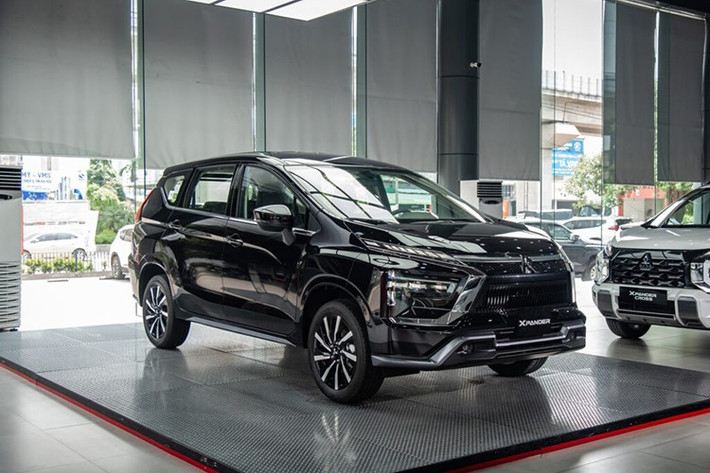 2. Mitsubishi Xpander: 1.792 xe Sau hai tháng liên tiếp sụt giảm, doanh số Mitsubishi Xpander đã có sự cải thiện. Hãng xe Nhật Bản đã bán được 1.792 xe Xpander trong tháng 9/2025, tăng 886 xe so với tháng 8.2025. Như vậy. Kết quả này một phần đến từ ưu đãi giảm giá để xả hàng mẫu cũ, đồng thời trình làng bản nâng cấp có nhiều thay đổi.