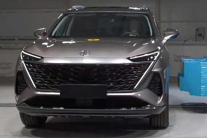 Xe dự kiến sẽ bắt đầu được bán ra vào cuối năm nay và được kỳ vọng sẽ có doanh số đáng kể. Dù thiết kế của MGS9 có phần đơn giản so với một số đối thủ Trung Quốc nhưng đối với những khách hàng muốn một mẫu SUV gia đình cỡ lớn mà không phải trả mức giá của các thương hiệu cao cấp và không quá quan tâm đến phong cách thời thượng thì tân binh nhà MG là một trong những món hời hấp dẫn nhất năm.